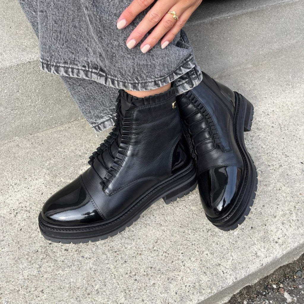 COPENHAGEN SHOES THE PRETTY COLLECTION Støvler 0001 BLACK